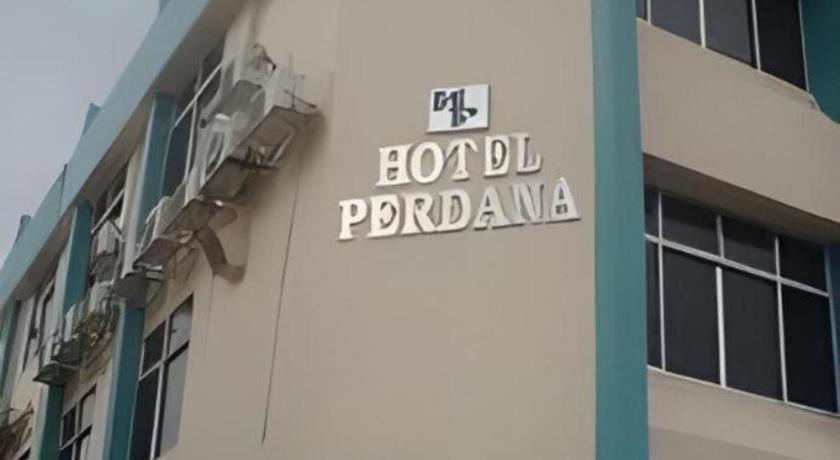 Hotel Perdana Lawas Exteriér fotografie