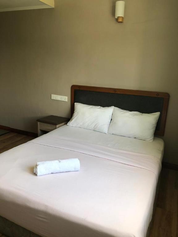 Hotel Perdana Lawas Exteriér fotografie