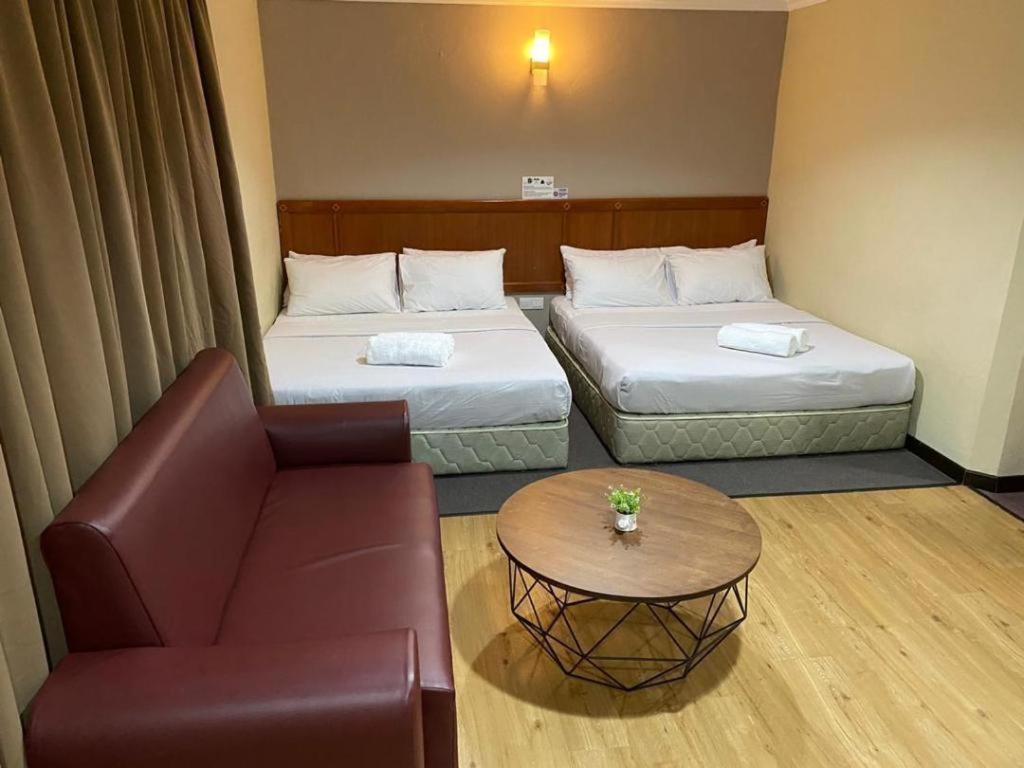 Hotel Perdana Lawas Exteriér fotografie