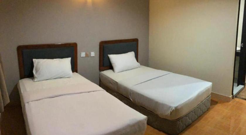 Hotel Perdana Lawas Exteriér fotografie